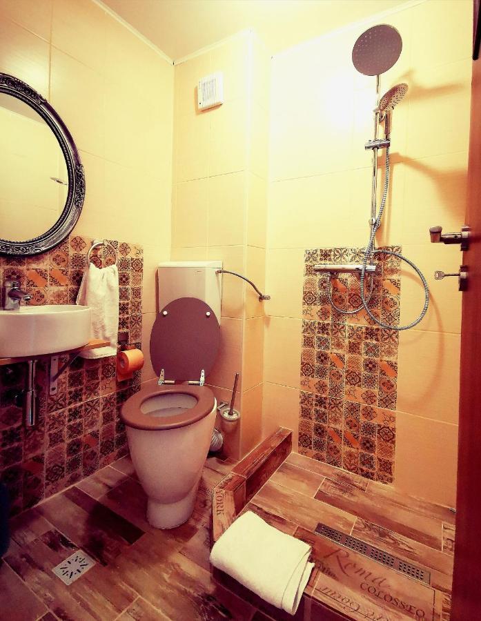 Hotel Hypnotique Năvodari Esterno foto
