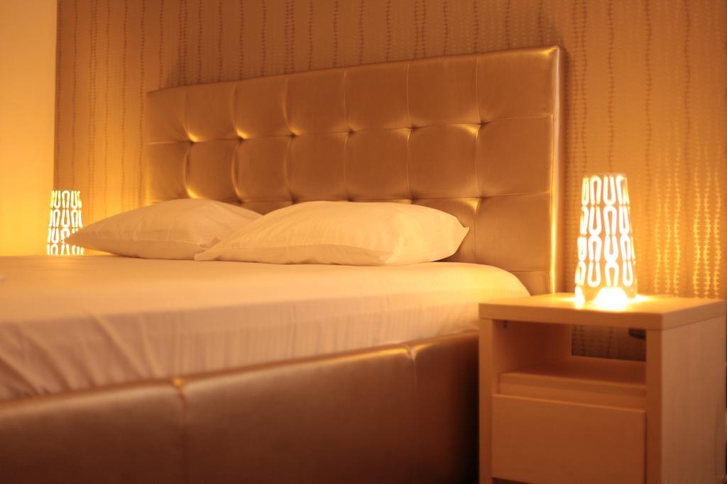 Hotel Hypnotique Năvodari Esterno foto